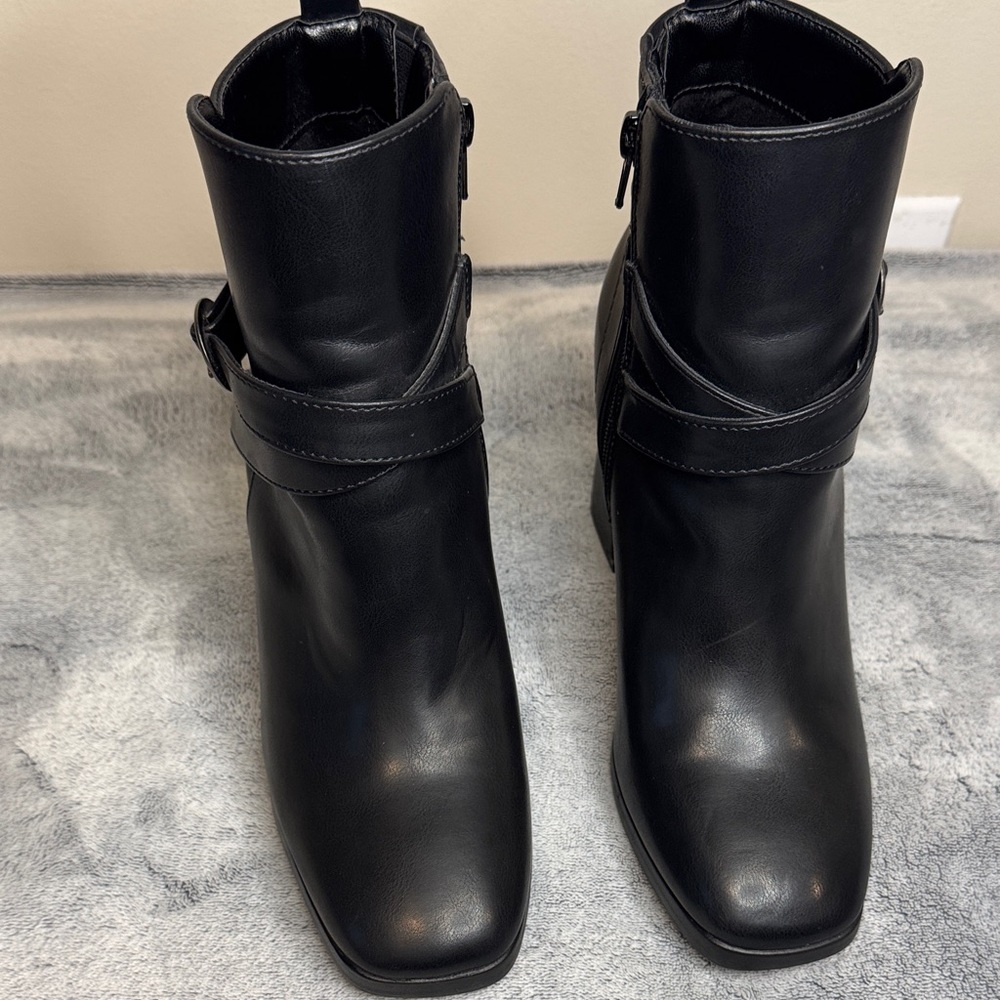 LIKE NEW Kensie “Axe” Black Block Heel Booties - Square Toe - Side Zip - 6.5 - Picture 5 of 12